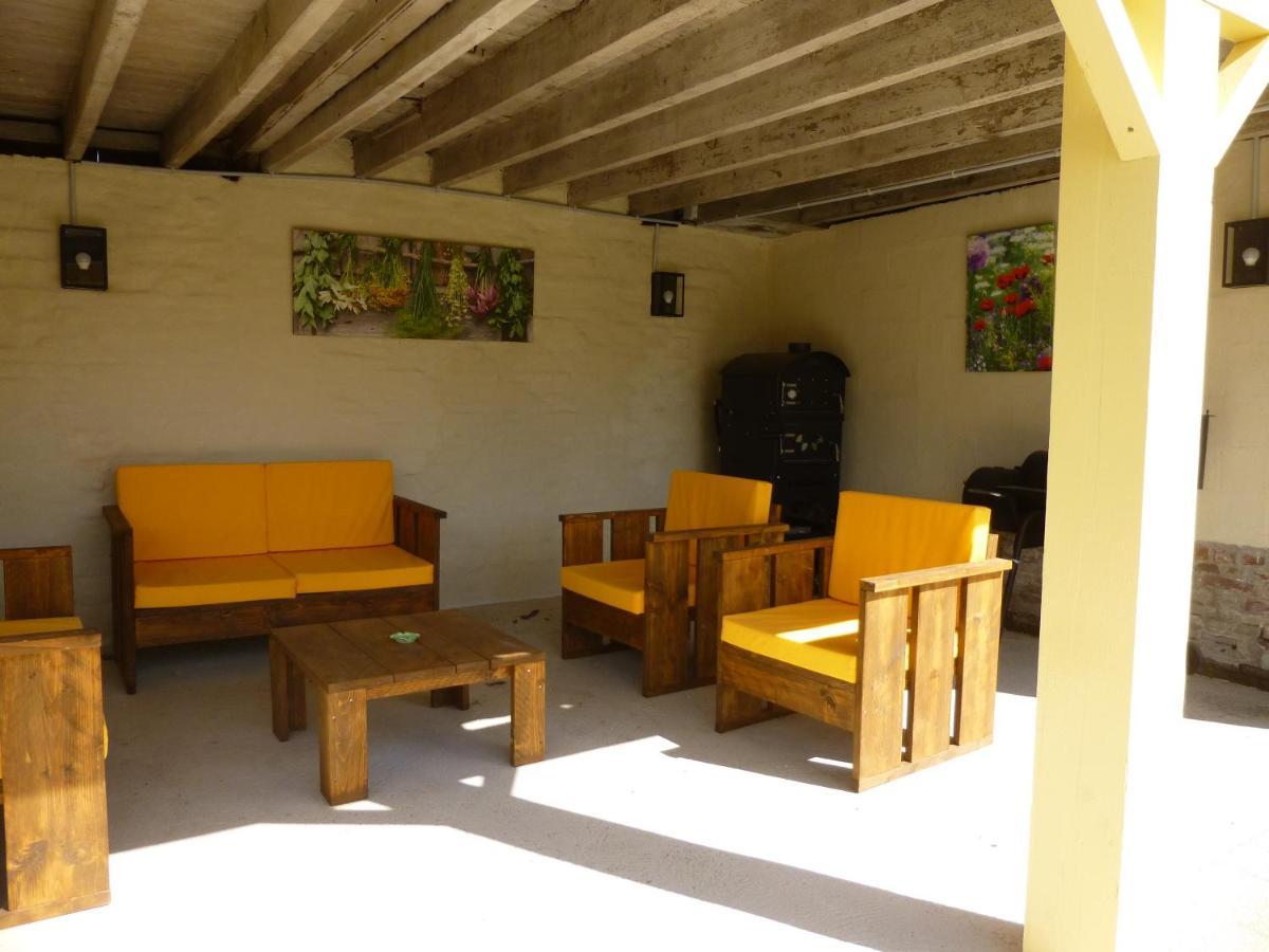 Au Chapitre Bed & Breakfast Rozoy-sur-Serre Екстериор снимка