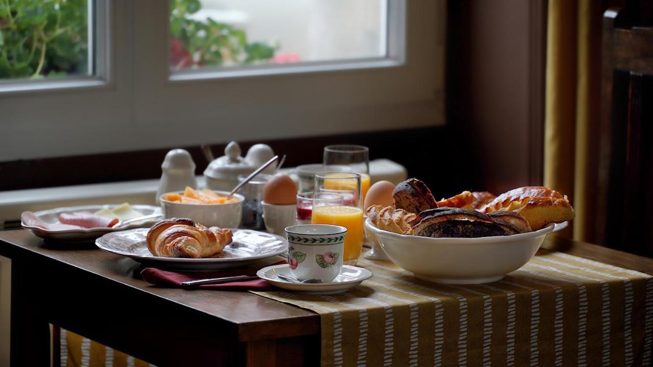 Au Chapitre Bed & Breakfast Rozoy-sur-Serre Екстериор снимка