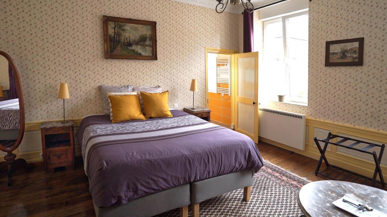 Au Chapitre Bed & Breakfast Rozoy-sur-Serre Екстериор снимка