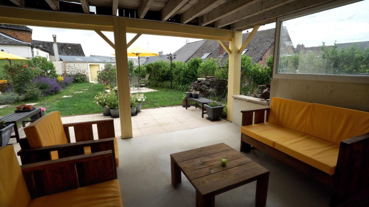 Au Chapitre Bed & Breakfast Rozoy-sur-Serre Екстериор снимка