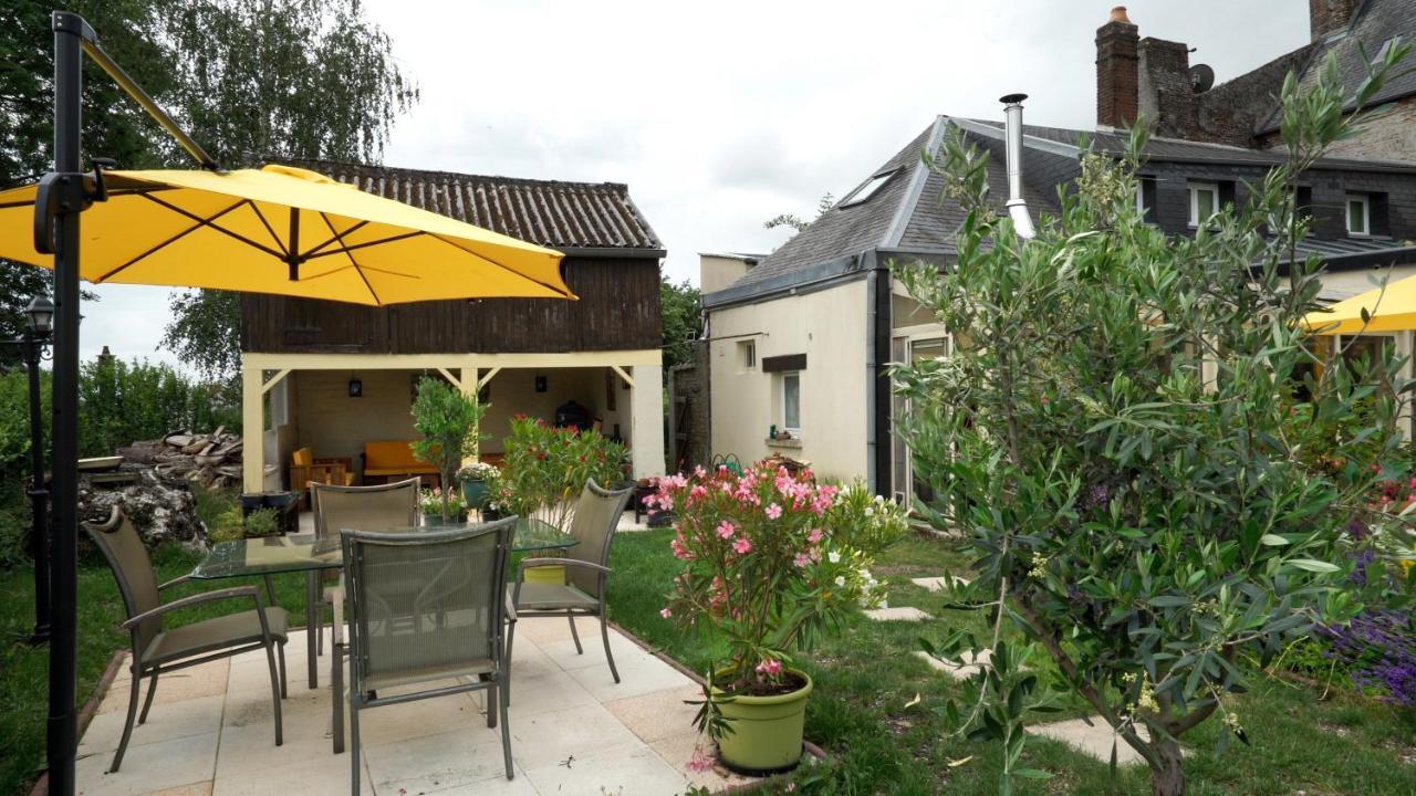 Au Chapitre Bed & Breakfast Rozoy-sur-Serre Екстериор снимка