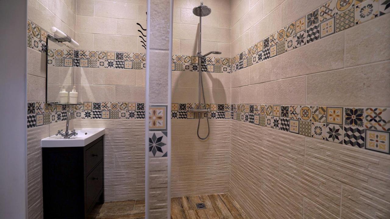 Au Chapitre Bed & Breakfast Rozoy-sur-Serre Екстериор снимка